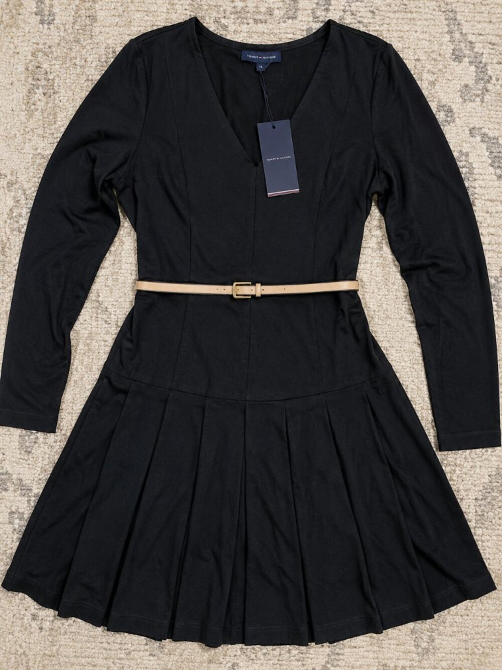 Tommy Hilfiger Women’s Pleated Fit & Flare Dress Size 16 Black NWT - Picture 4 of 7